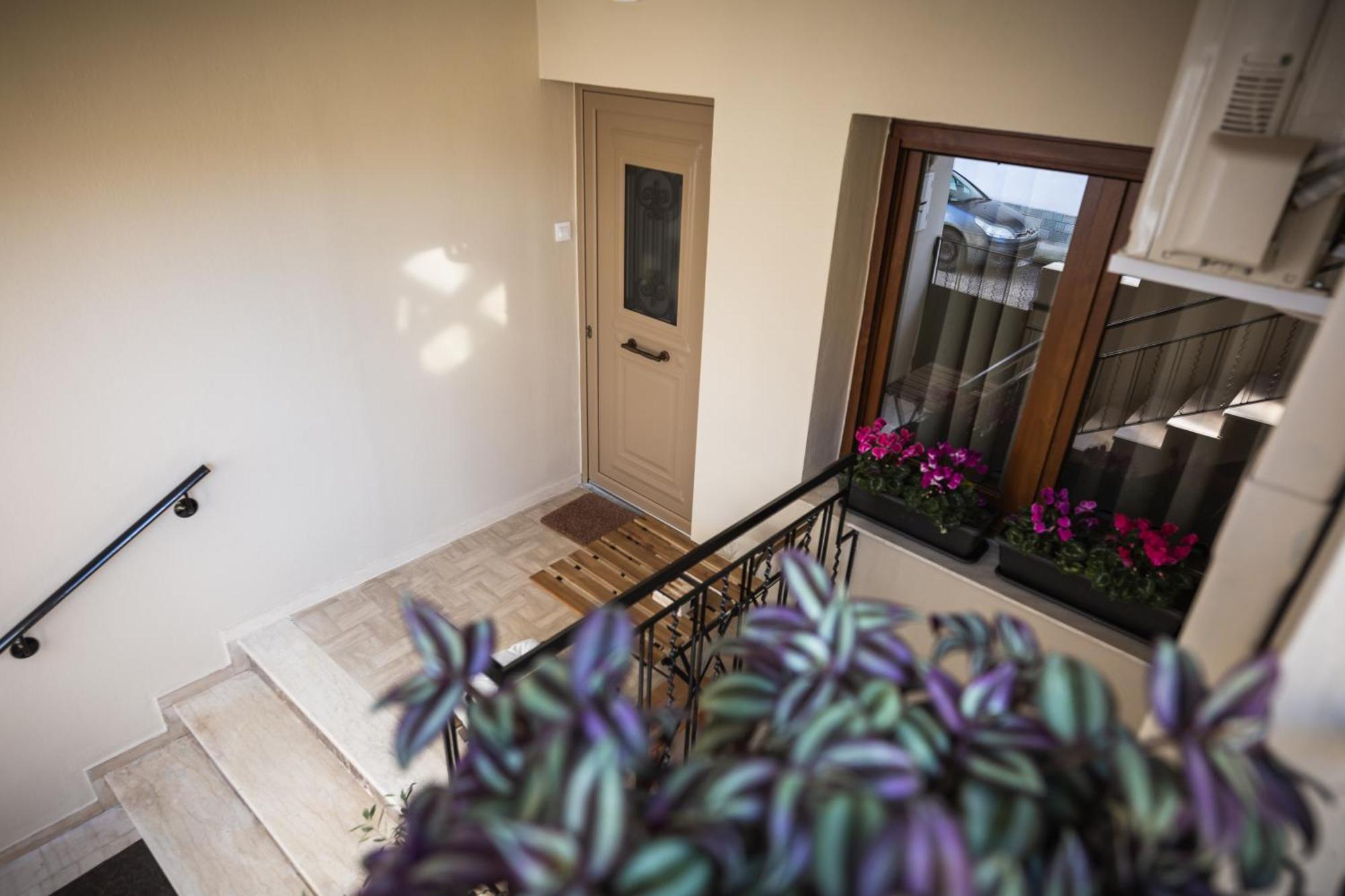 Sabai House Apartment Ioannina Bagian luar foto